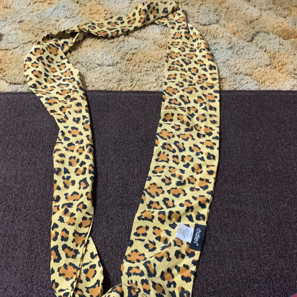 Chatties Cheetah Print Fashionable Scarf